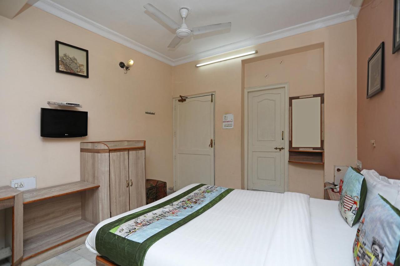 Oyo 10326 Hotel Royal Inn Джодпур Екстериор снимка
